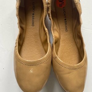 Lucky Brand Womens Emmie Flats Nude Patent Hami Mirror Size  9.5.M New.
